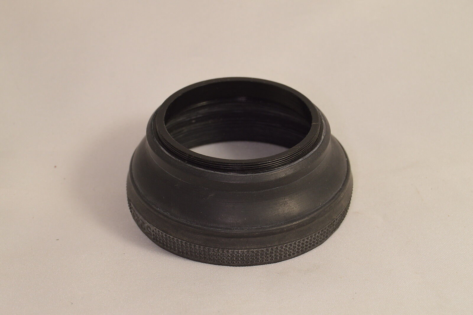 Collapsible 52mm Rubber Lens Hood with metal rim Made in Taiwan O107004