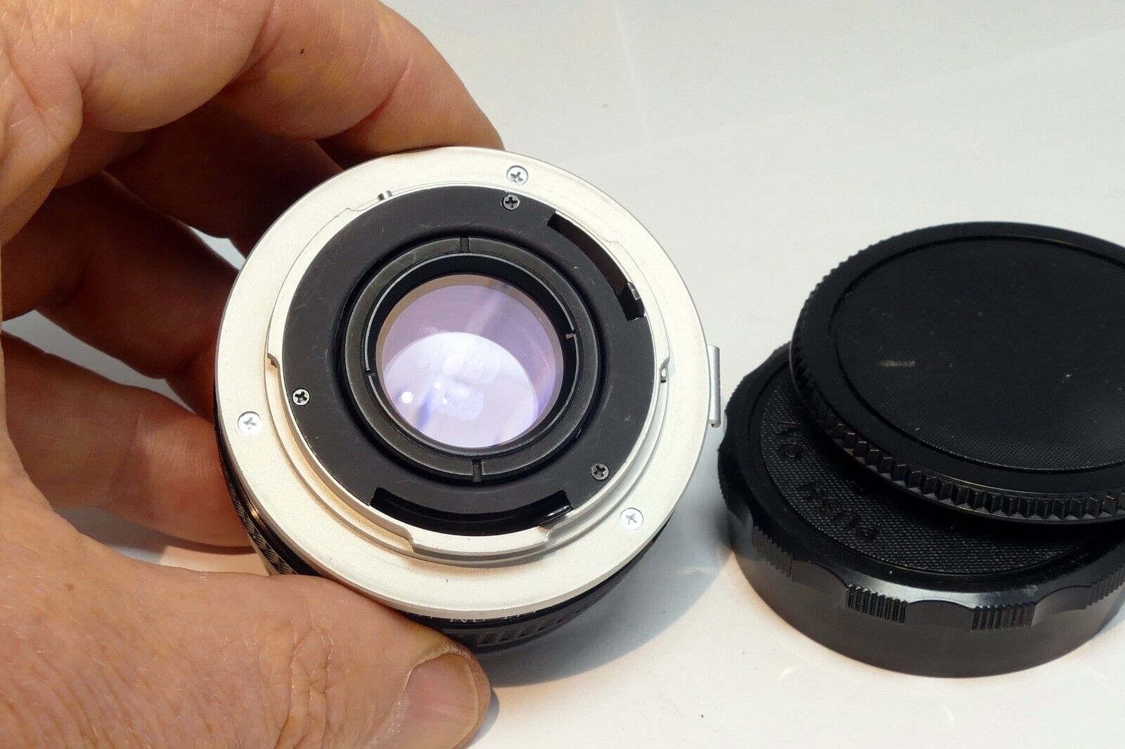 Multi-Coated 2X Lens teleconverter for Olympus OM mount