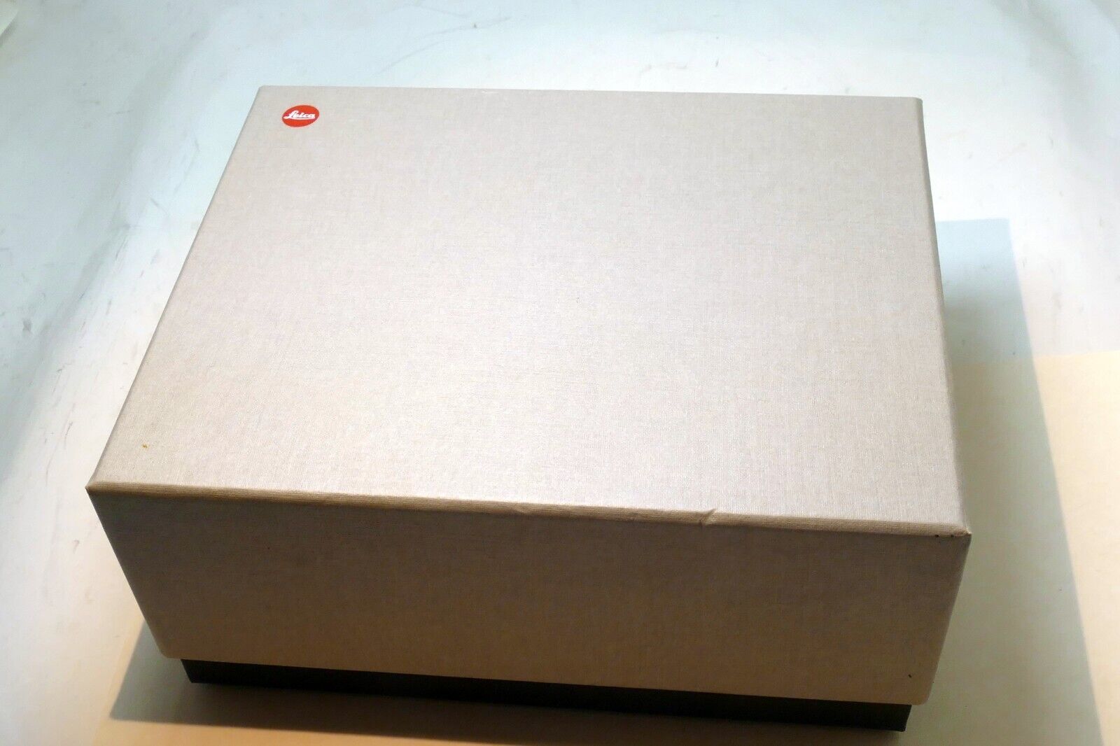 Empty Box for Leica Delux series camera point and shoot