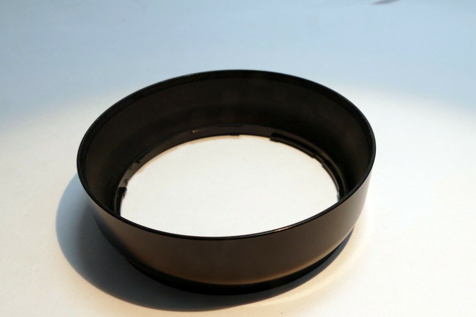 57.5mm ID Lens Hood Shade twist on type (unknown model)
