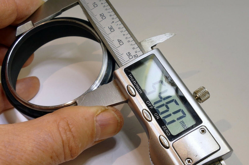 Vivitar 55mm Metal Lens Hood Shade screw in Telephoto 20cm 13.5cm