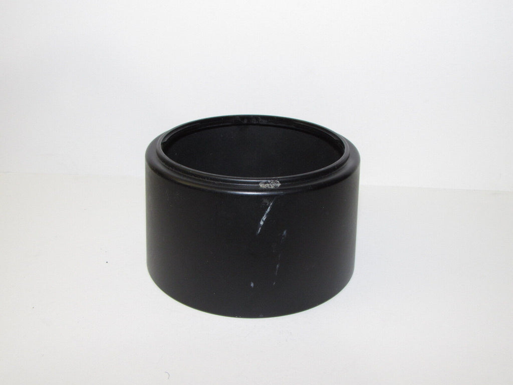 Used 62mm Twist on type plastic Lens Hood B10314