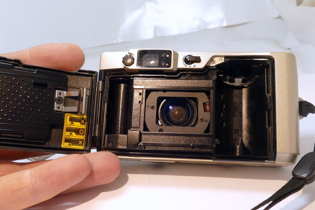 Samsung Evoca 70 SE Quartz Date camera 35mm point and shoot - Untested