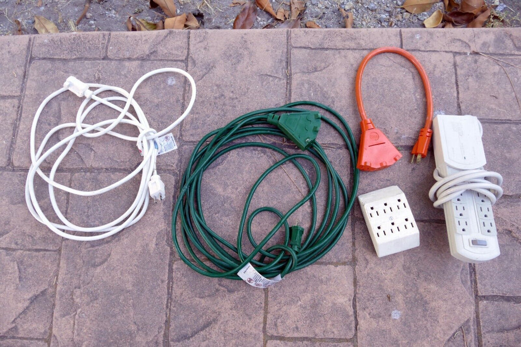2 X 10 Foot Indoor Outdoor Extension Cord Surge Protector Power Strip Splitter