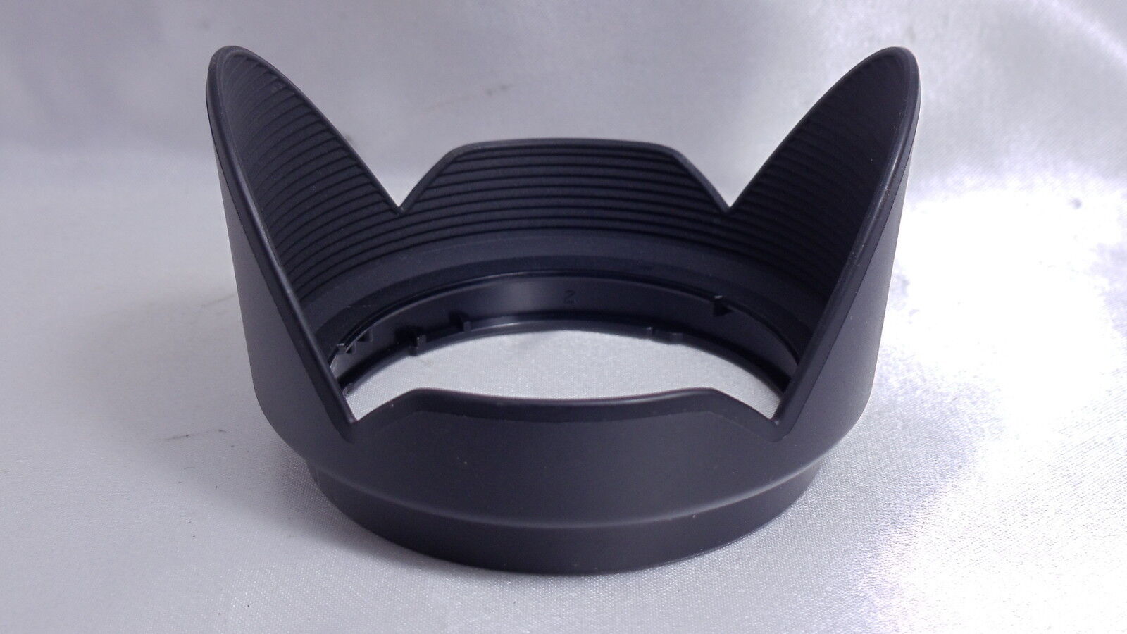 Plastic Camera Lens Hood 56.5mm inner diameter unknown brand  2117056