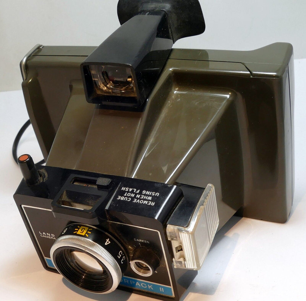 POLAROID COLOR PACK II LAND CAMERA  instant - parts or repair AS IS