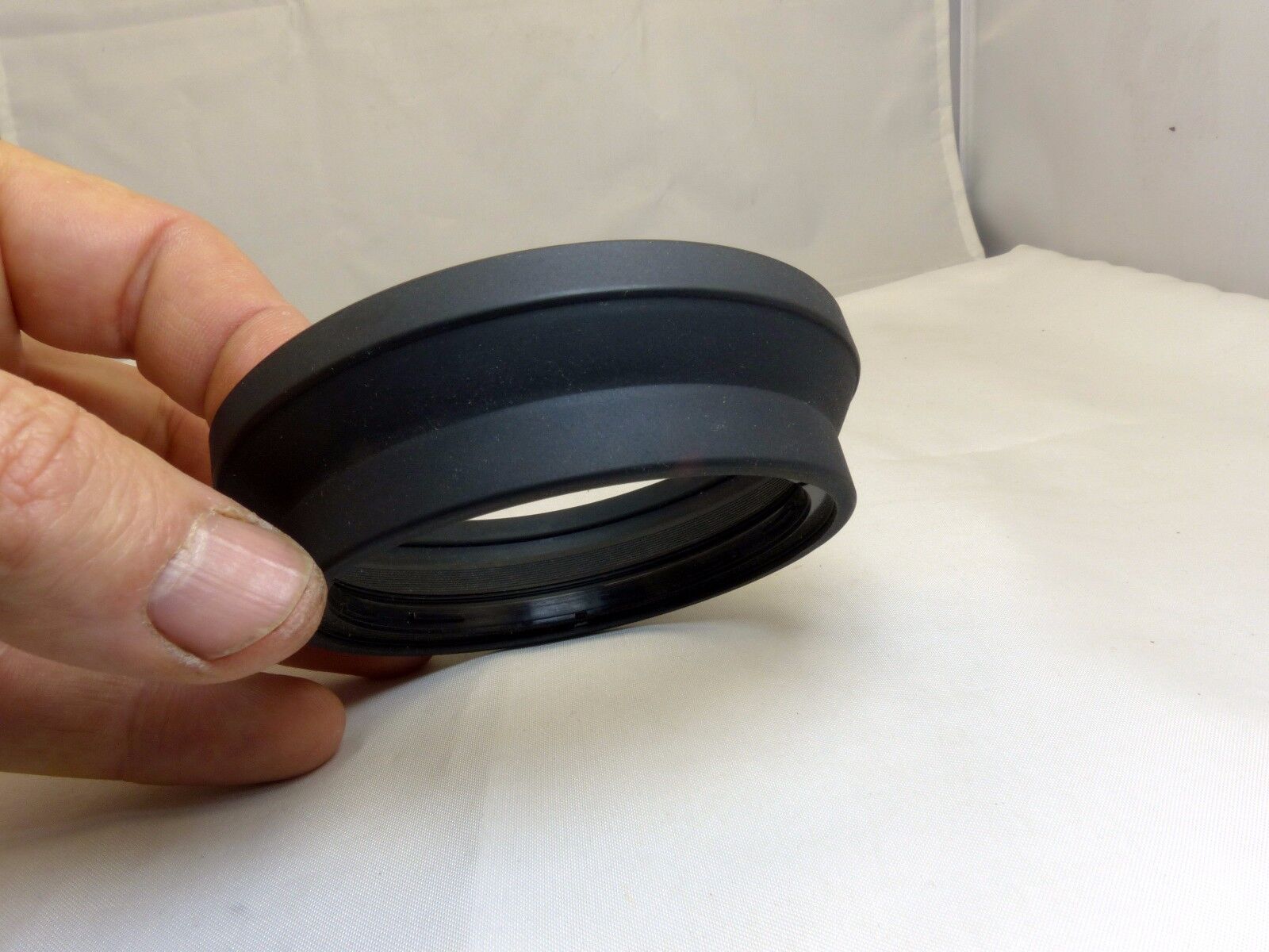 67mm ID Lens Hood collapsible Rubber unknown brand twist on type