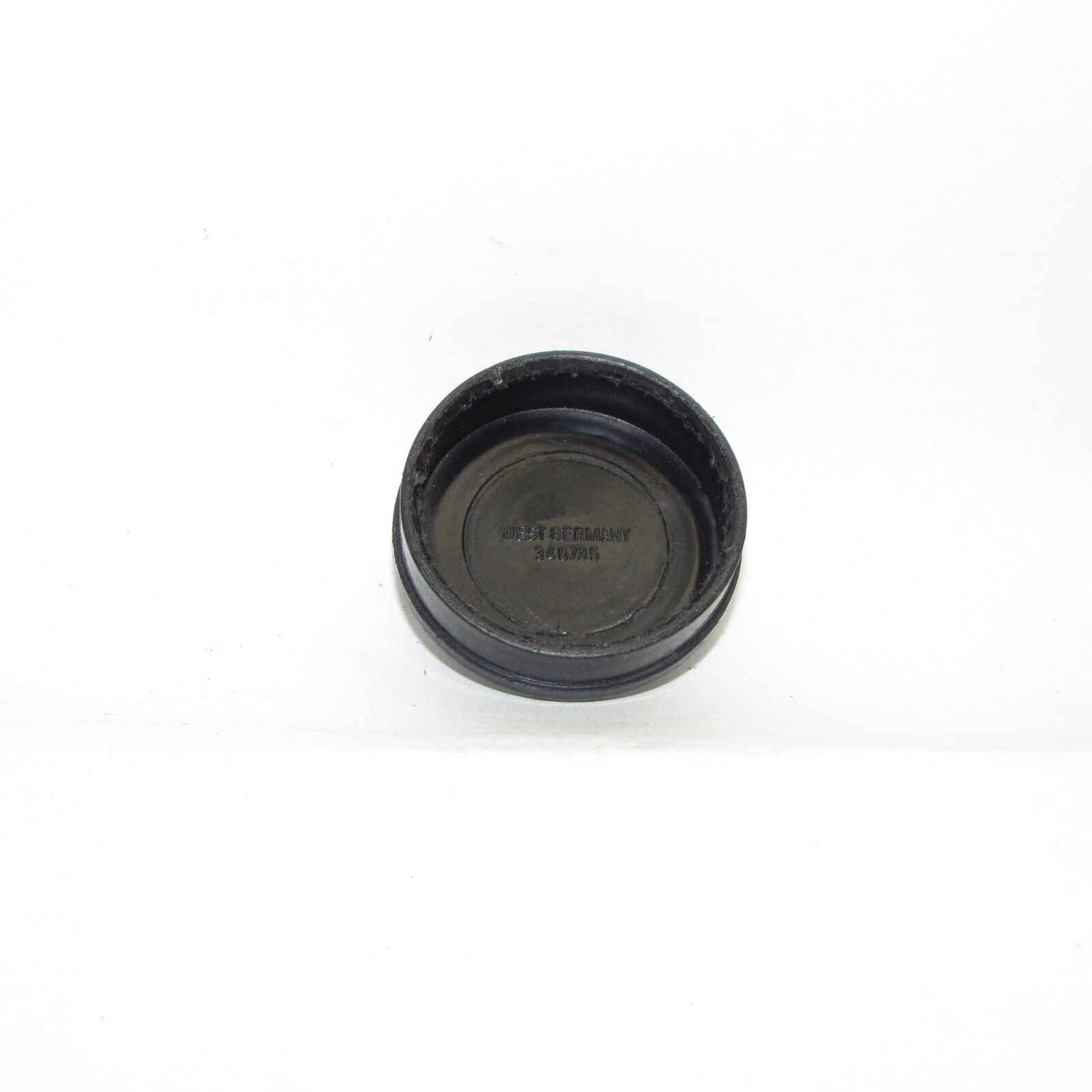 "Je" 348/35 35mm Lens Cap Made in West Germany Voigtländer