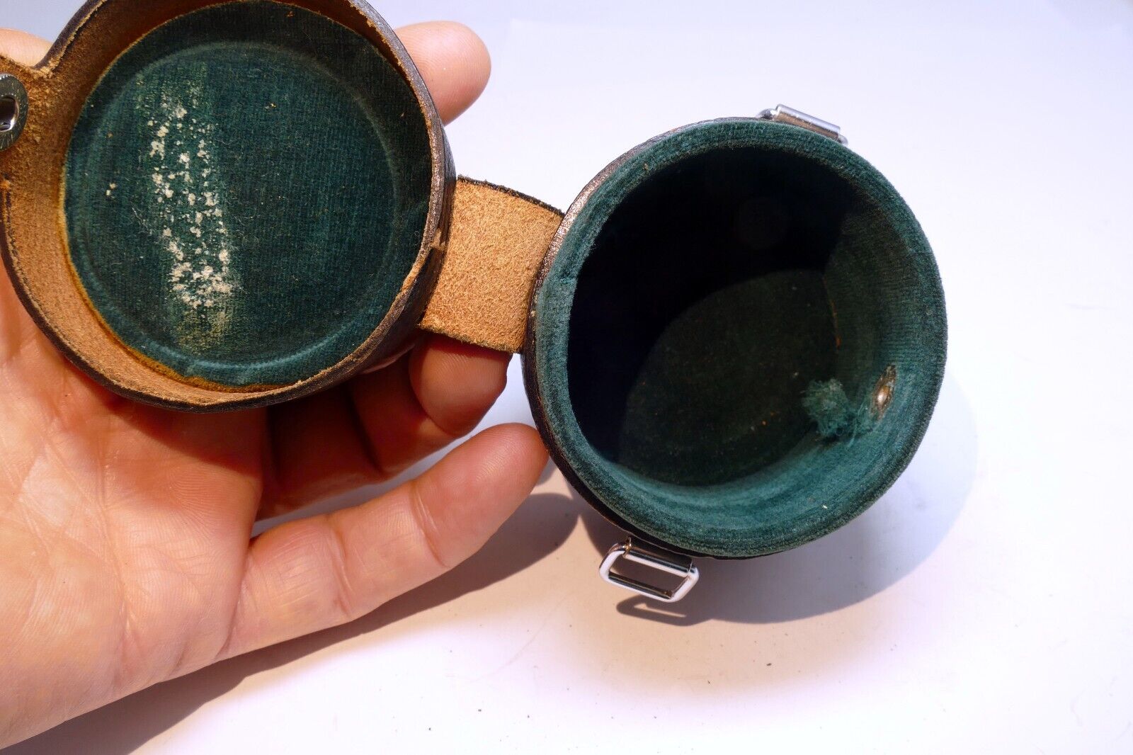 Pentax  Takumar 35mm f3.5 Hard Protective Lens Case M42 Genuine 28mm