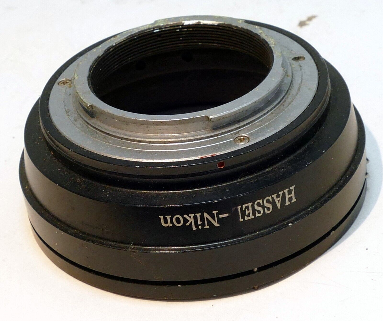 Hasselblad V 500 645 Lens Mount adapter to Nikon F (Ai Ai-s) Camera