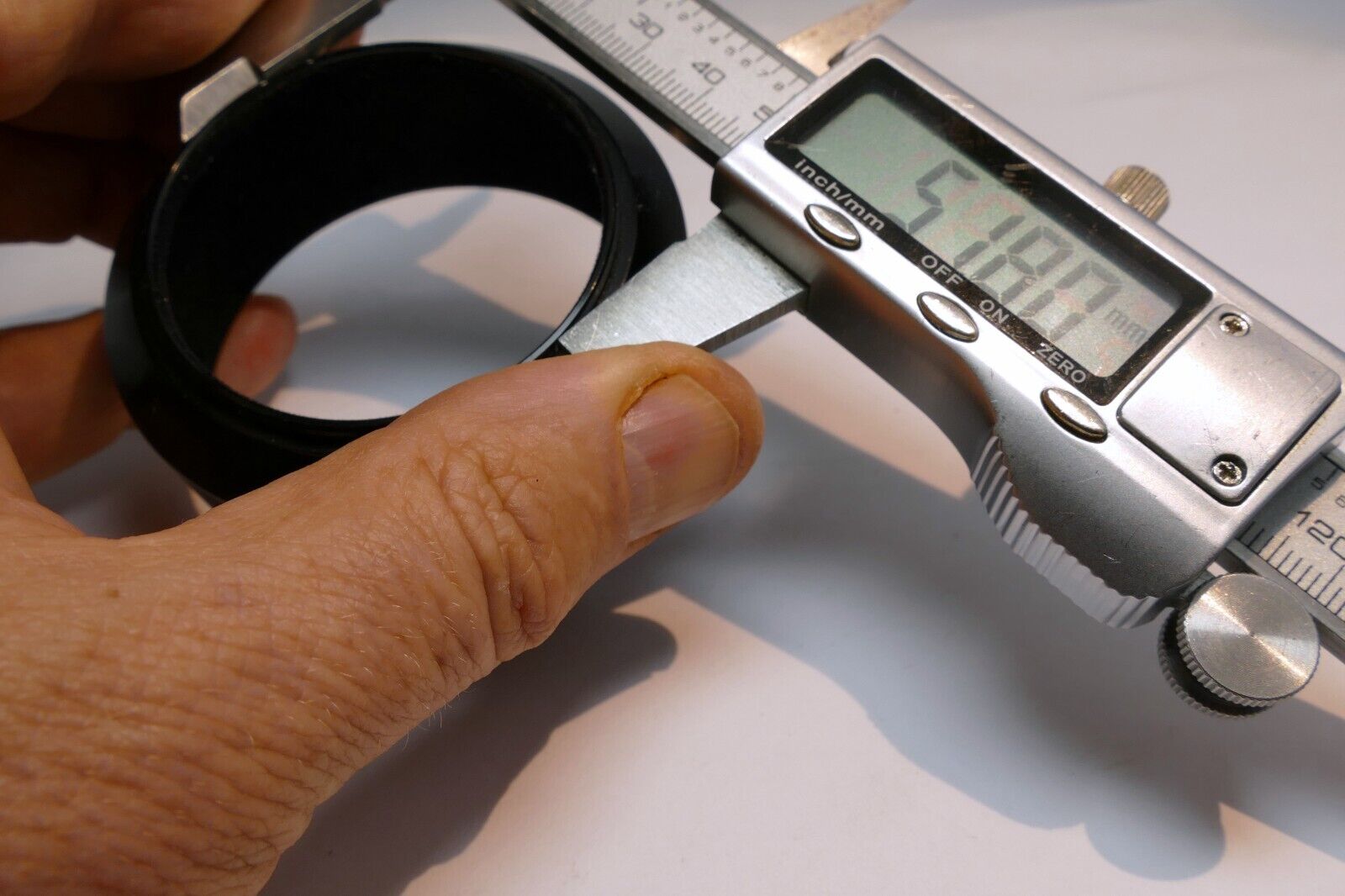 52mm Metal Lens Hood Shade threaded for 50mm f1.8 f1.4 & 85mm telephoto  lenses