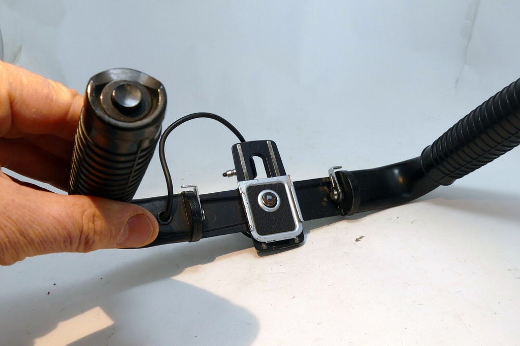 Hasselblad 46132 Double Dual Handgrip for 500 EL and EL/M Flash Bracket Shutter