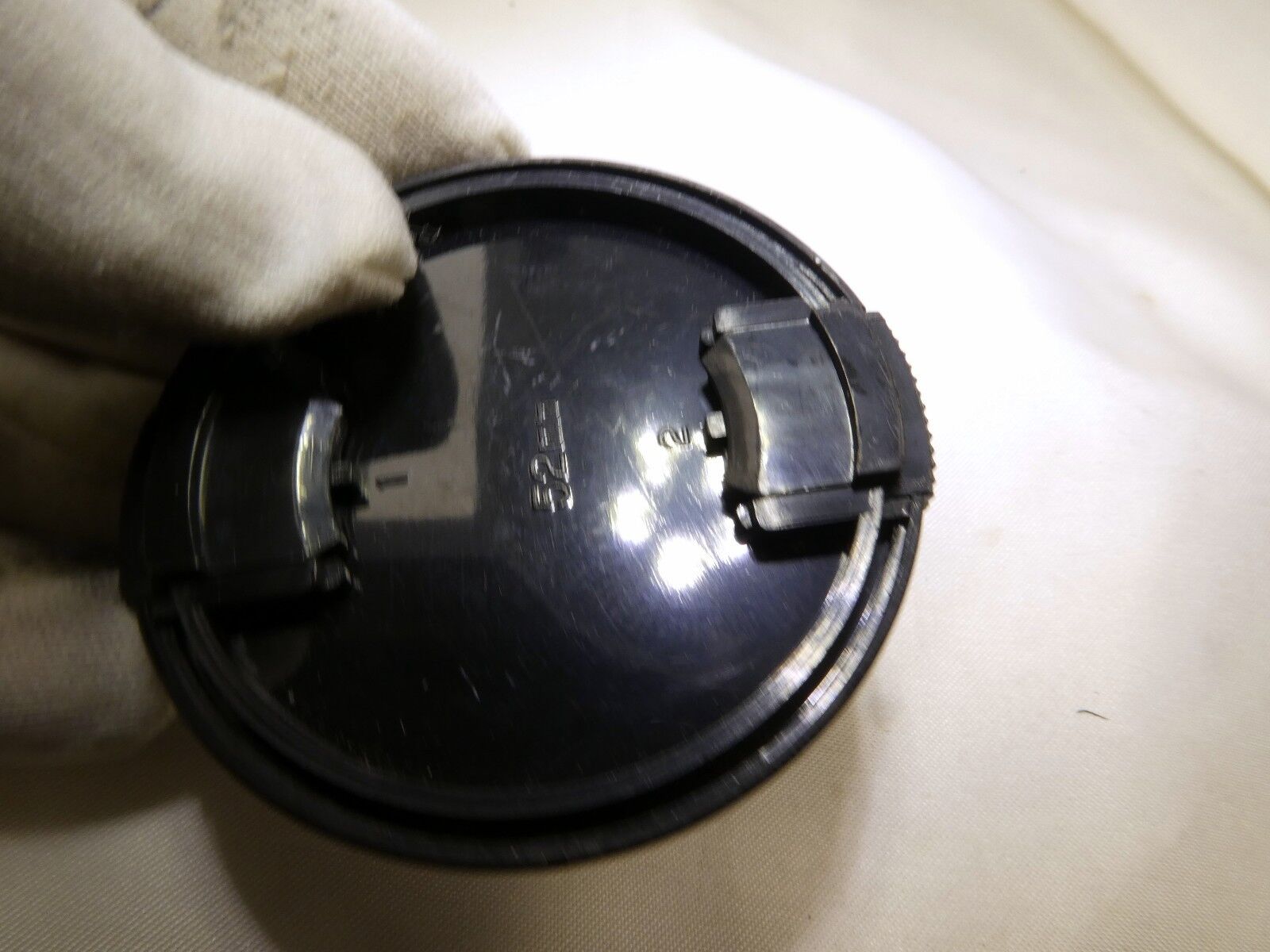 Vivitar 52mm Front Lens Cap Snap on