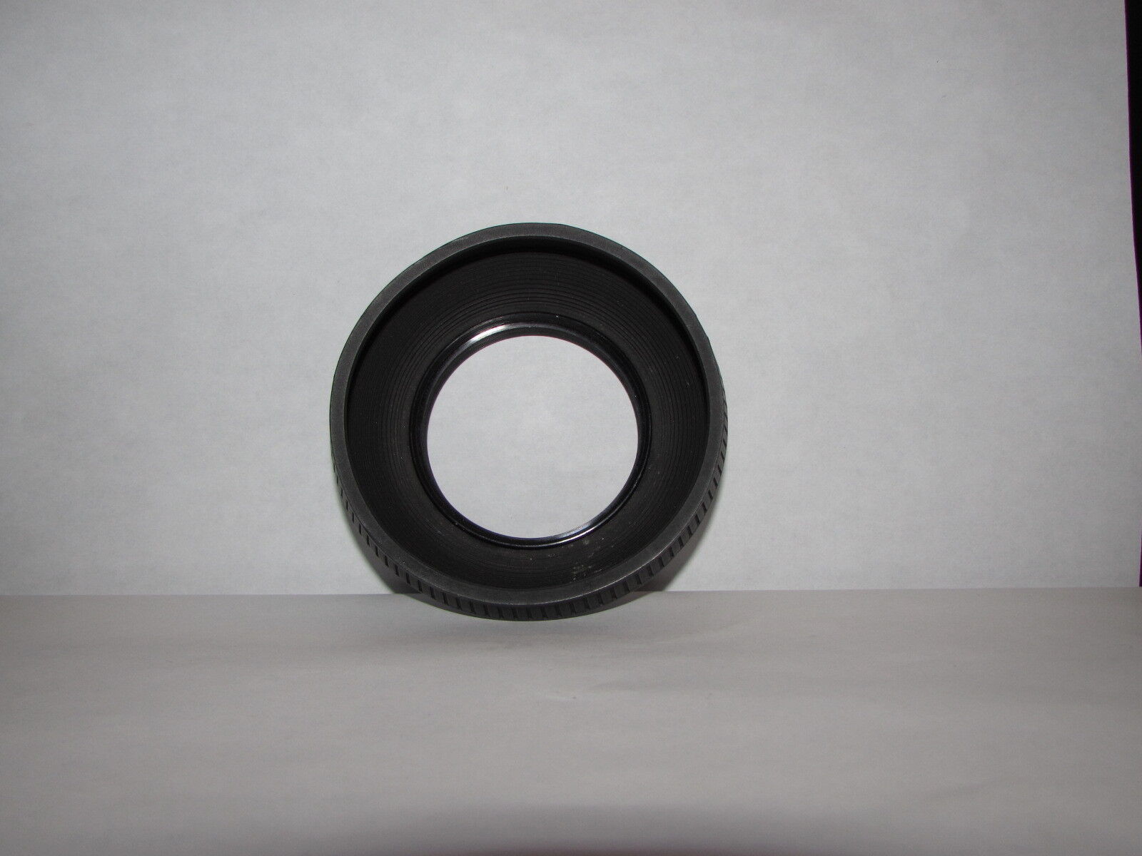 52mm Tiffen Rubber Collapsible  Lens Hood B11847/48