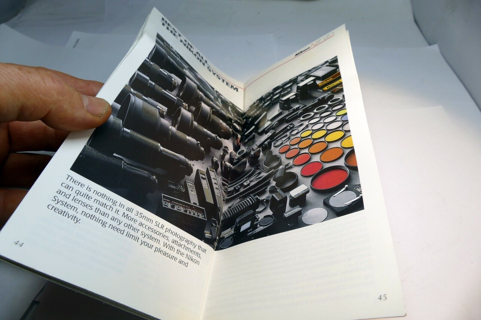 Nikon N2020 Camera  Brochure Photography Guide EN 1986 Dual Autofocus "All New"