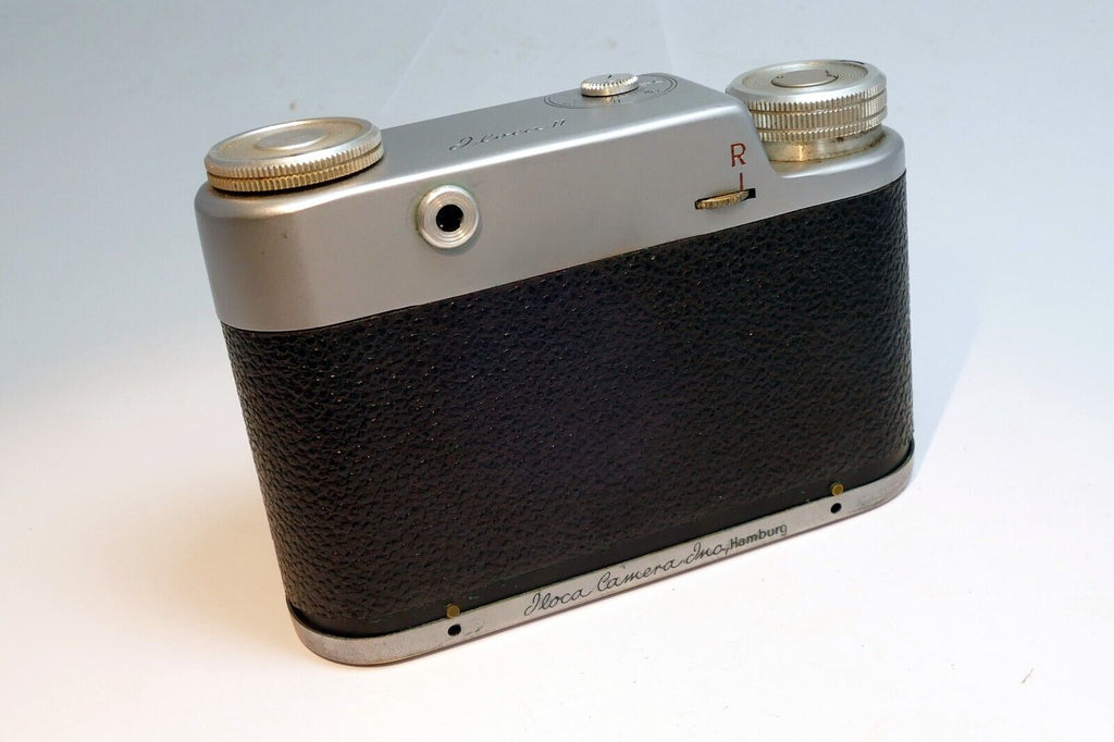 Iloca I Rangefinder Camera with V JLitar f3.5 4.5cm lens Prontor S Shutter  1940
