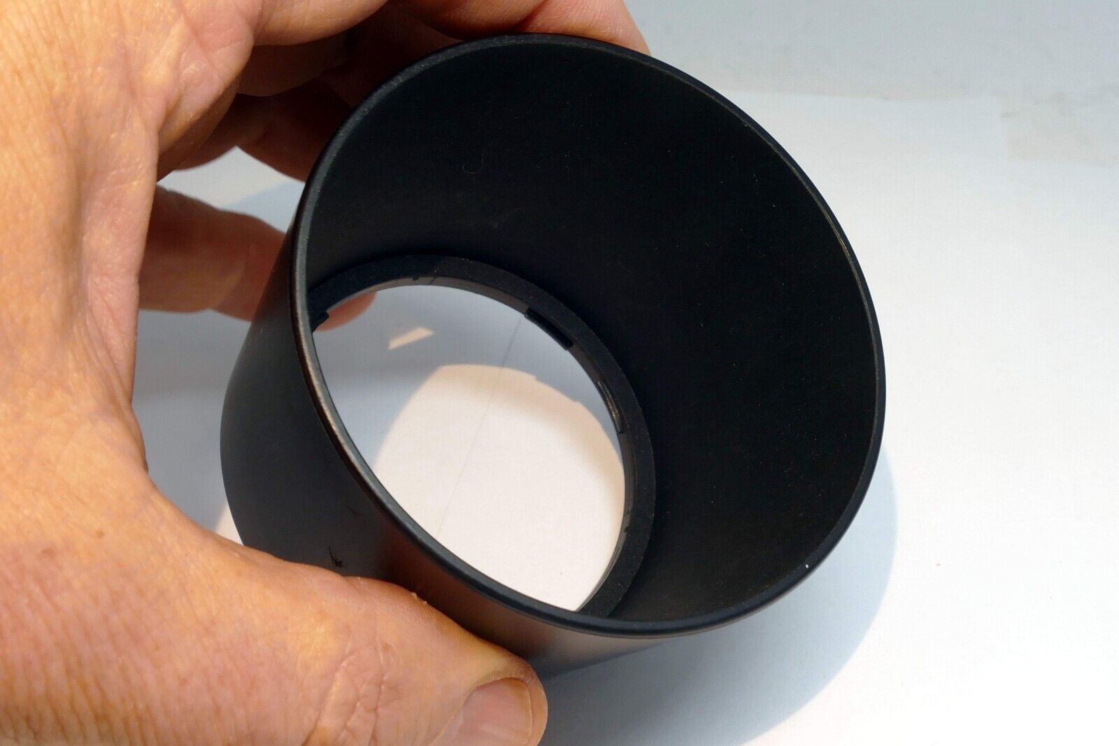 Petal 55mm ID Lens Hood Shade twist on type