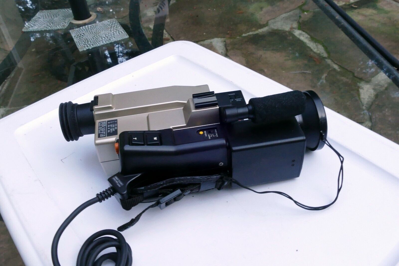 Hitachi VK-C840 Color Video camera 8.5-51mm f1.2 lens  - AS IS not tested