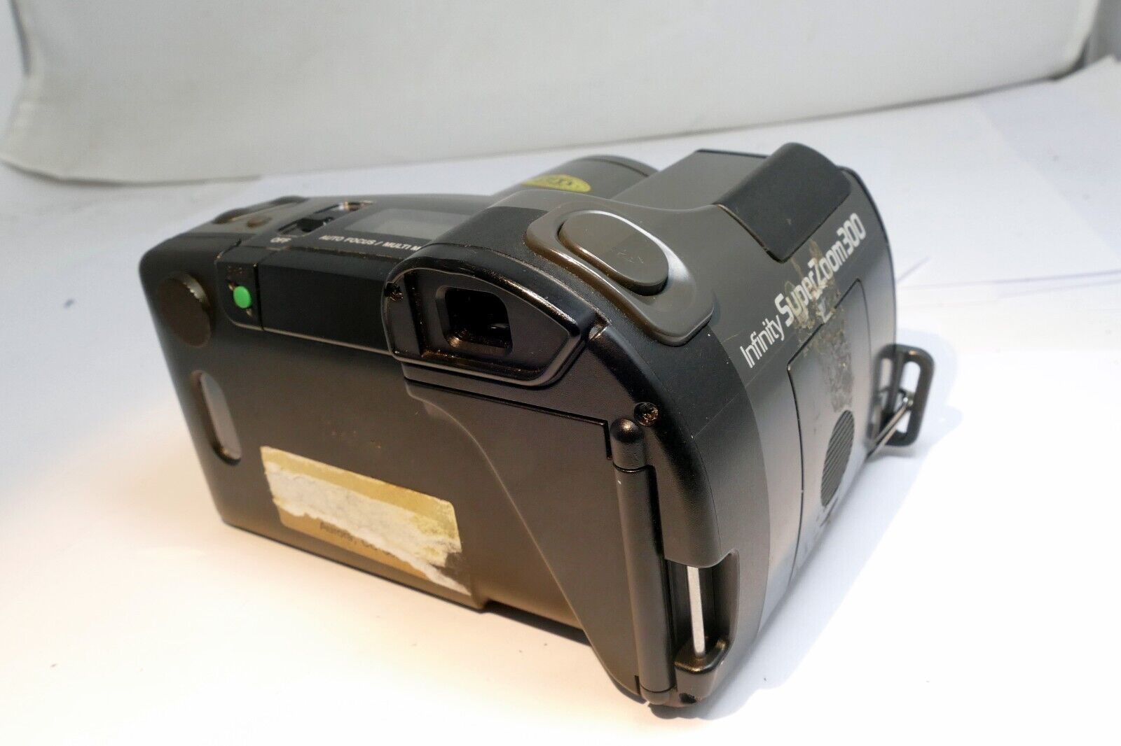 OLYMPUS INFINITY SUPER ZOOM 300, 38-105 MM CAMERA Untested - AS IS