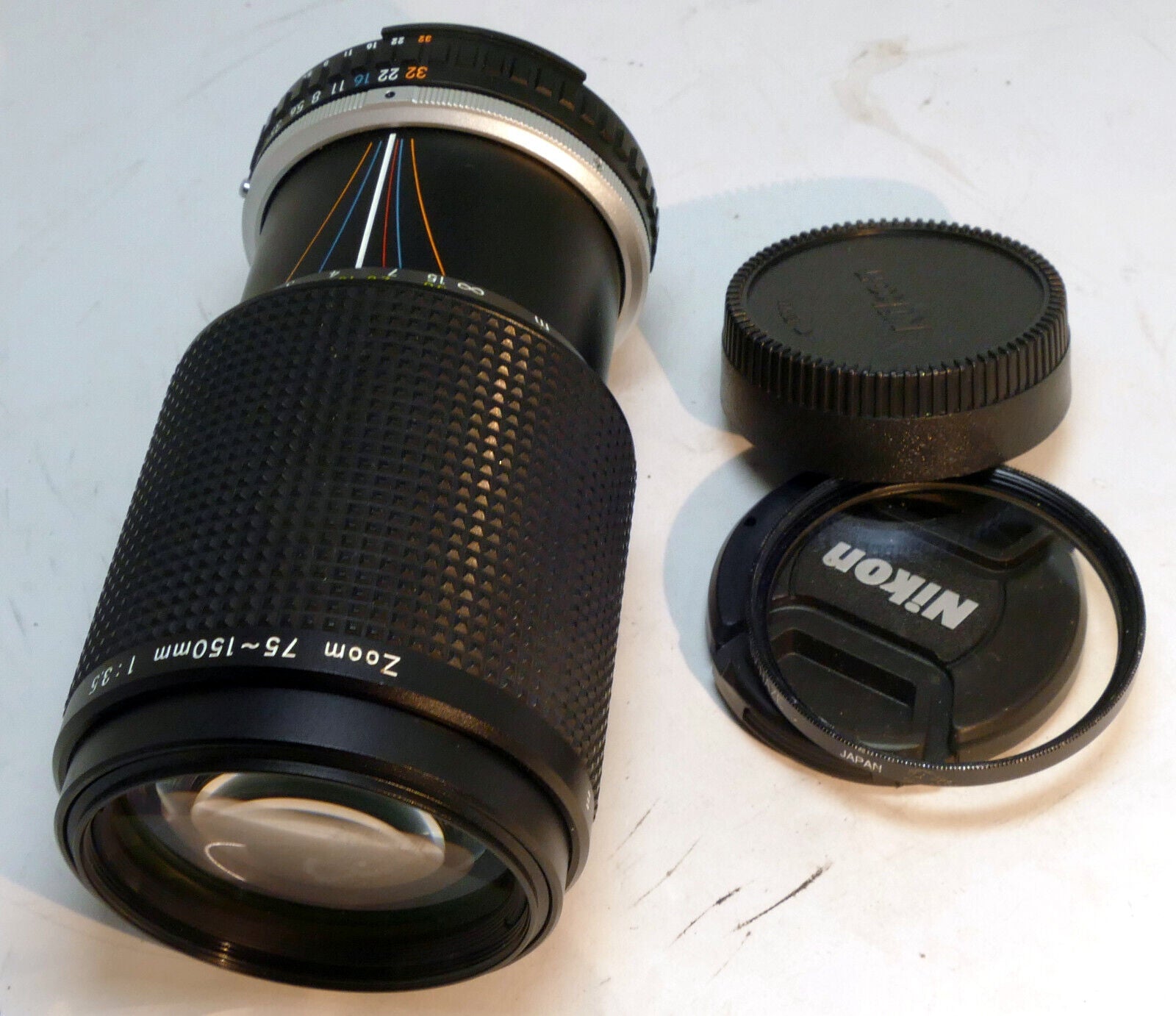 Nikon 75-150mm f3.5 Ai-s E series Lens  manual focus w/ fungus webbing glass