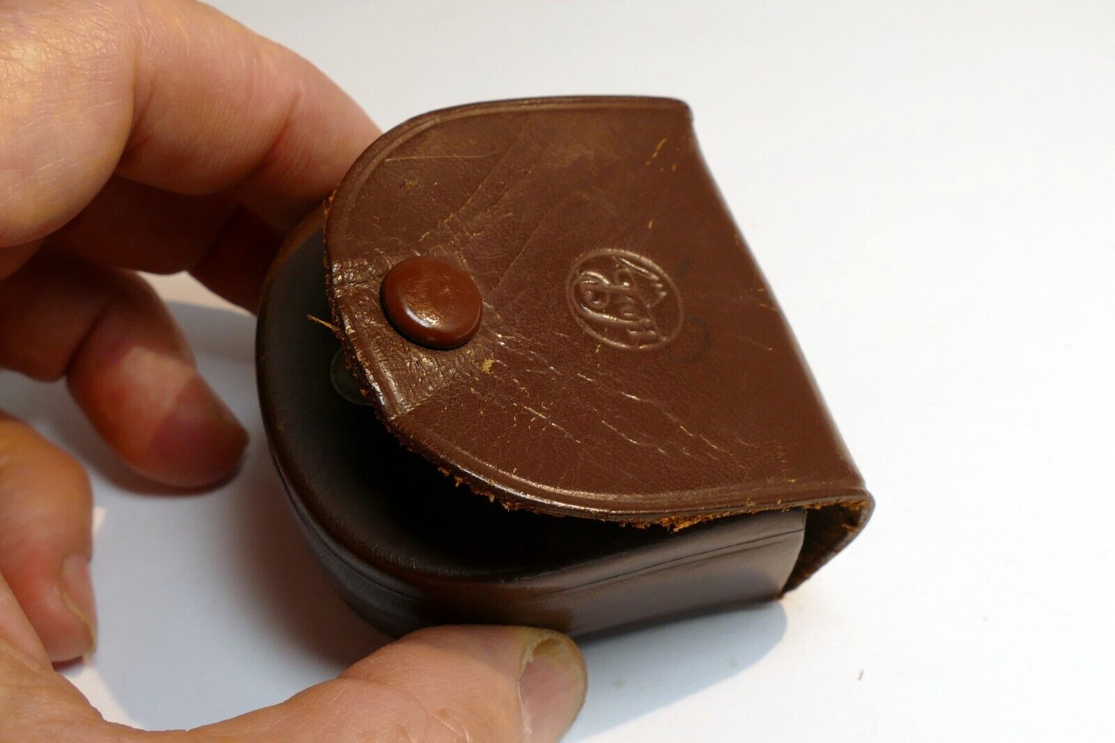 Leather soft pouch case for  Fuji series 6 hood  2X2X1"