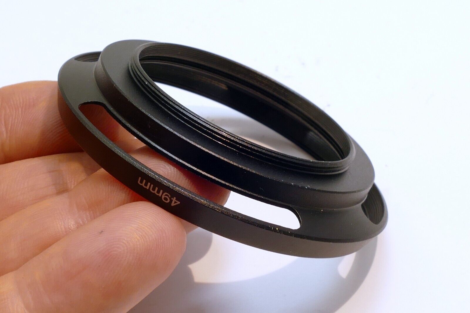 49mm Metal Hood Shade screw in for EF-M 15-45mm f/3.5-6.3 IS