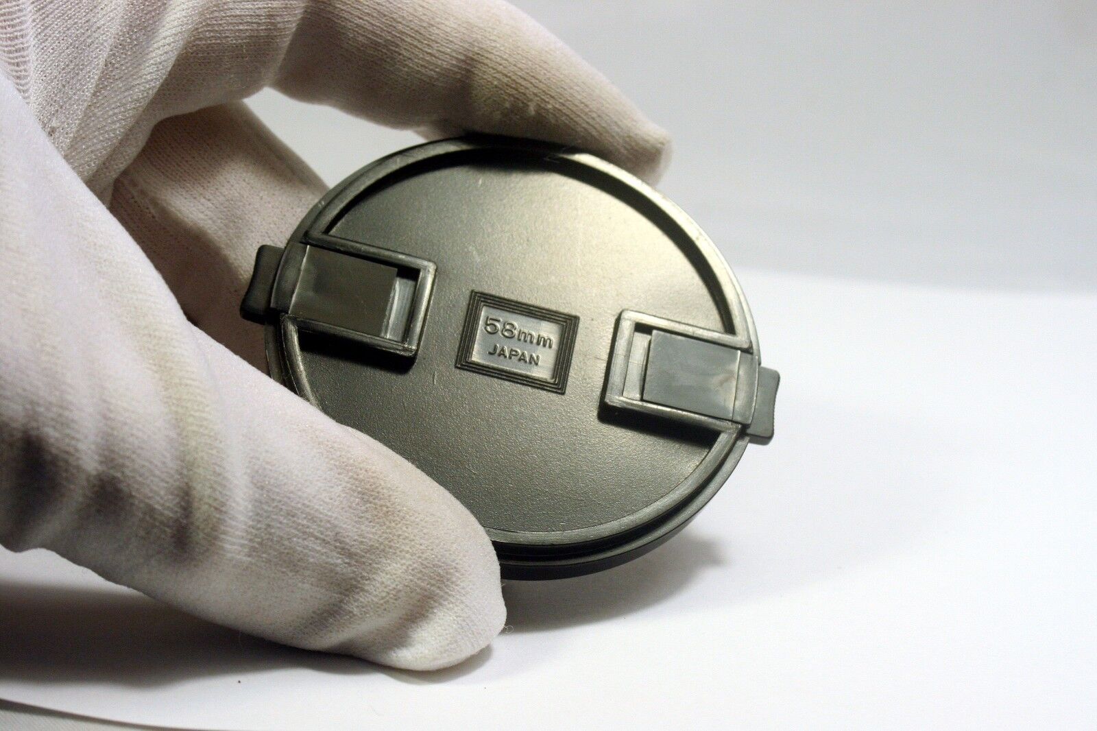 Promaster Front lens cap 58mm vintage Snap on type