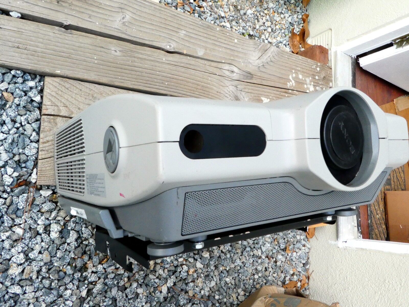 Sony VPL FE110U 3 LCD Projector Data HD 4000 Lumens