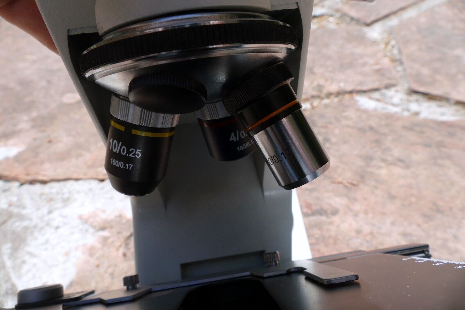 N-180M Biological Lab Medical Microscope Novel - w/ 4X 10X PH 160 0.17 objective