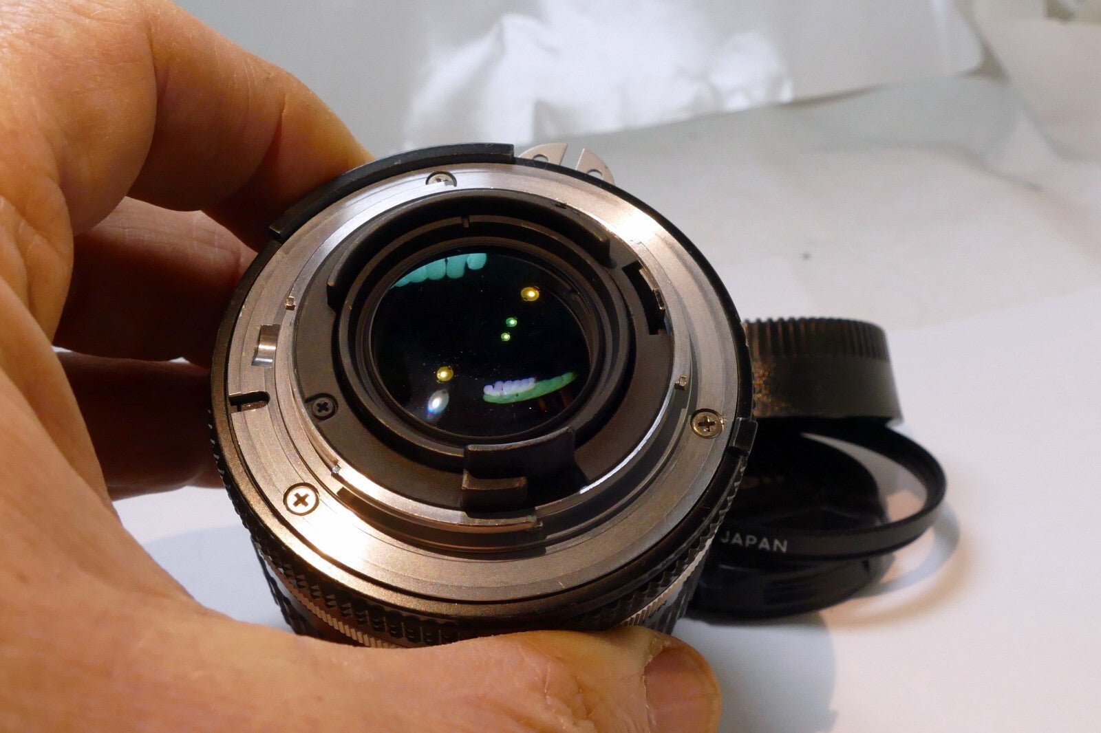Nikon Ai-s AIS 24mm f2 wide angle prime manual focus lens f2.0 - Mint condition
