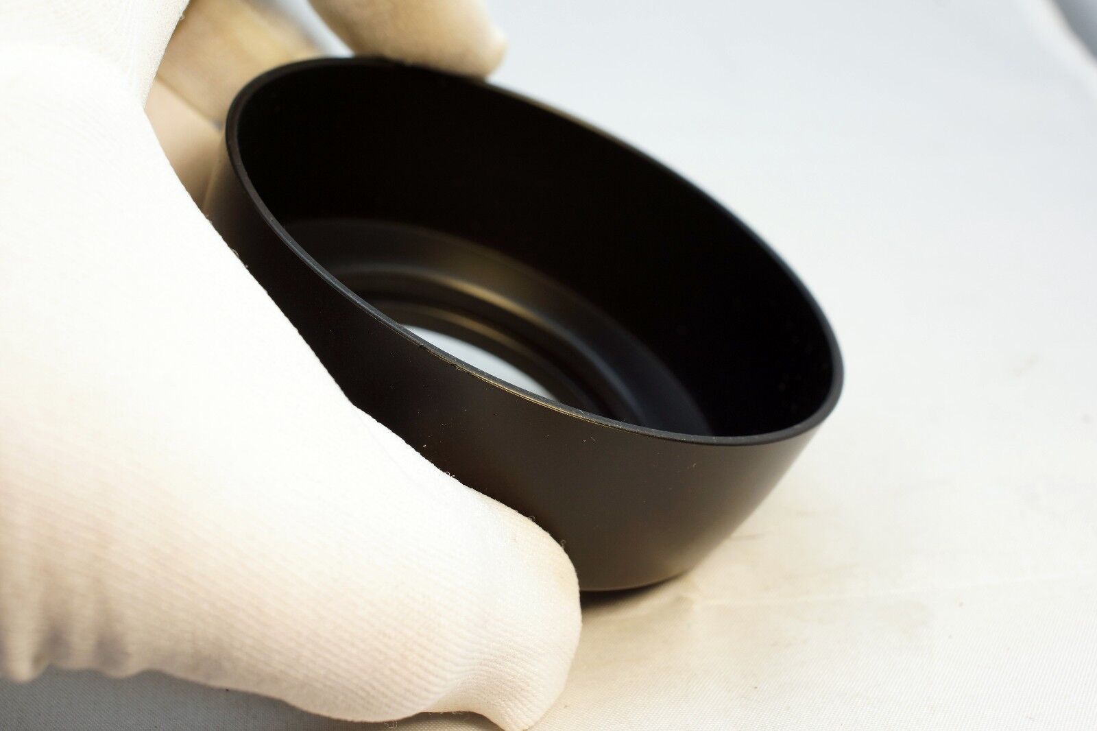 Aftermarket ES-62 52mm Lens hood lens screw in for 50mm f1.8 EF II FD threaded