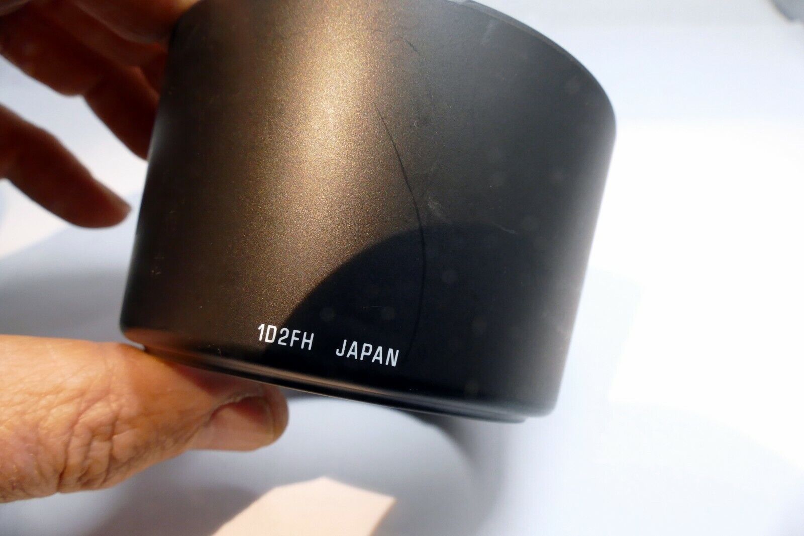 Tamron 1D2FH Lens Hood for Shade 100-300mm f5-6.3 macro AF zoom Model 186D