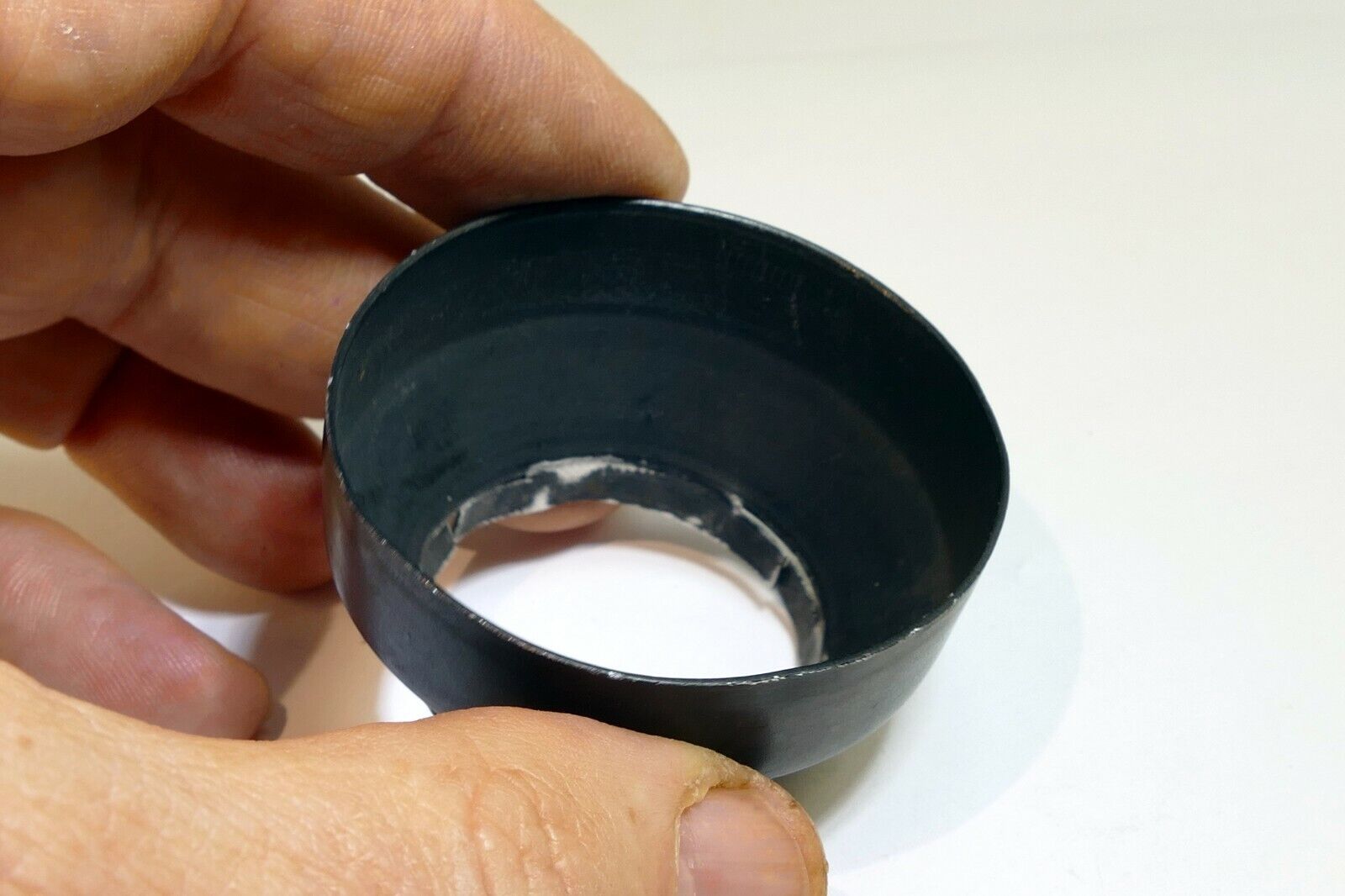 32-33mm series 5 V Metal Lens Hood Shade twist on type