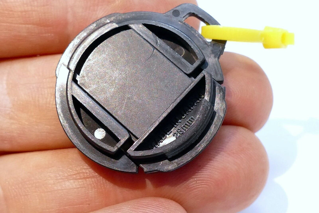 Nikon 28mm Front Lens Cap OEM for Coolpix 950 cameras