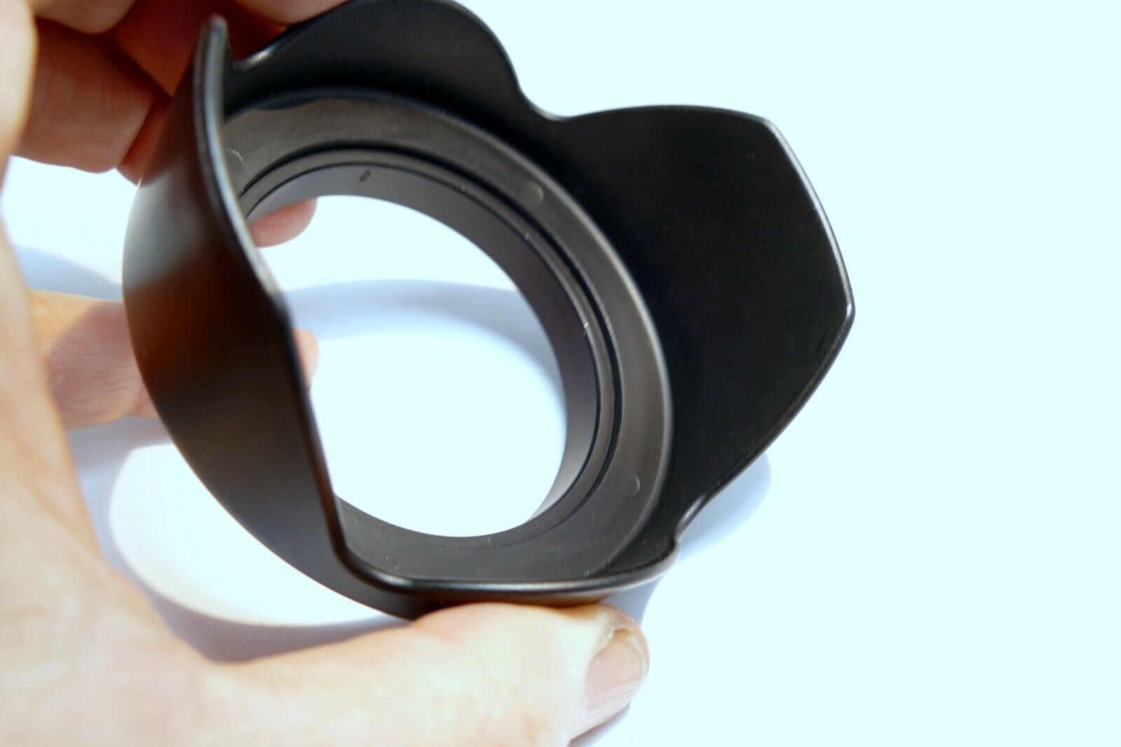 58mm LENS Hood Shade screw in petal plastic single threaded for 18-55mm IS EF-S