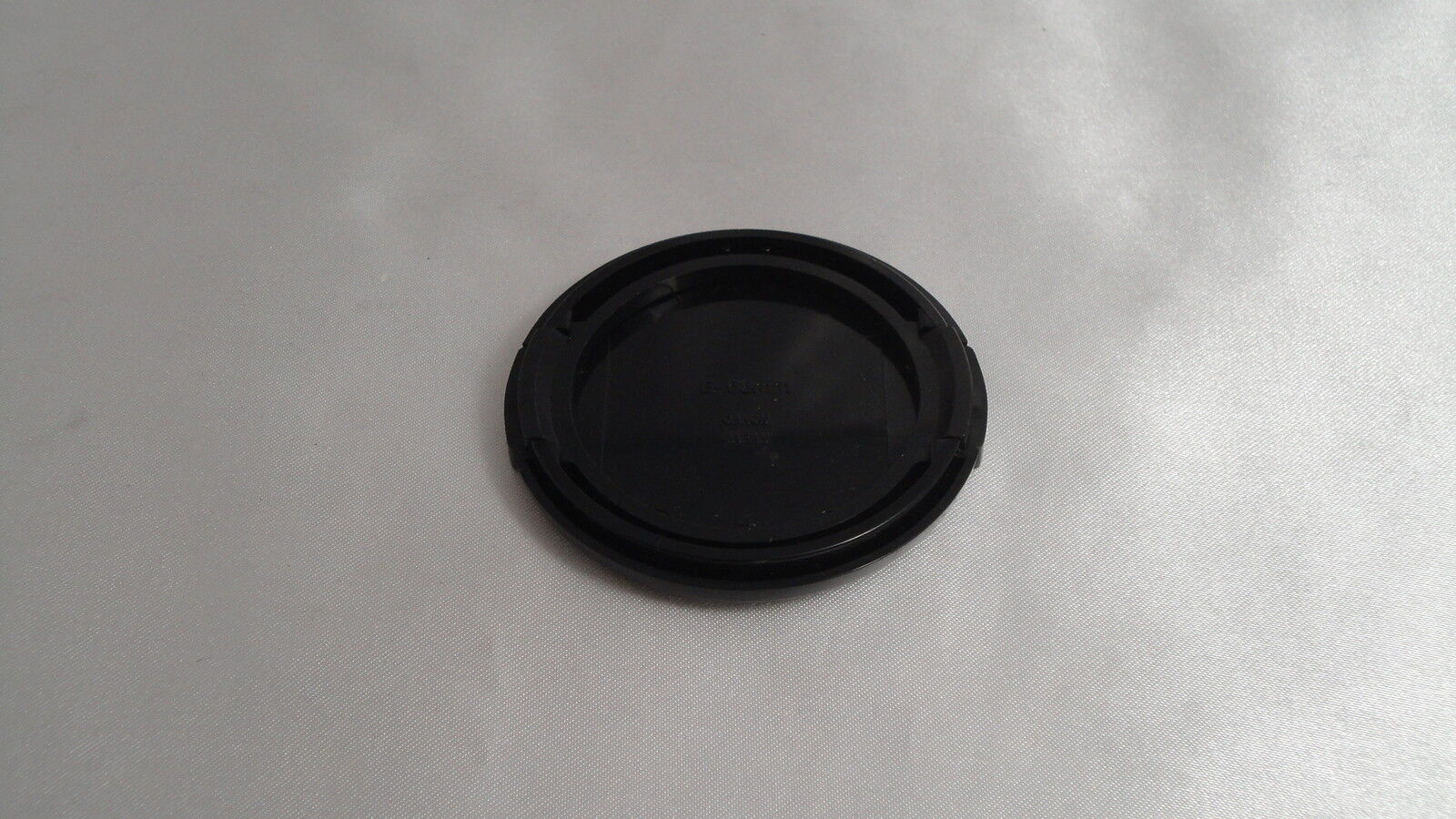 Canon Genuine snap-on 58mm Front Lens Cap - Japan E-58 All black