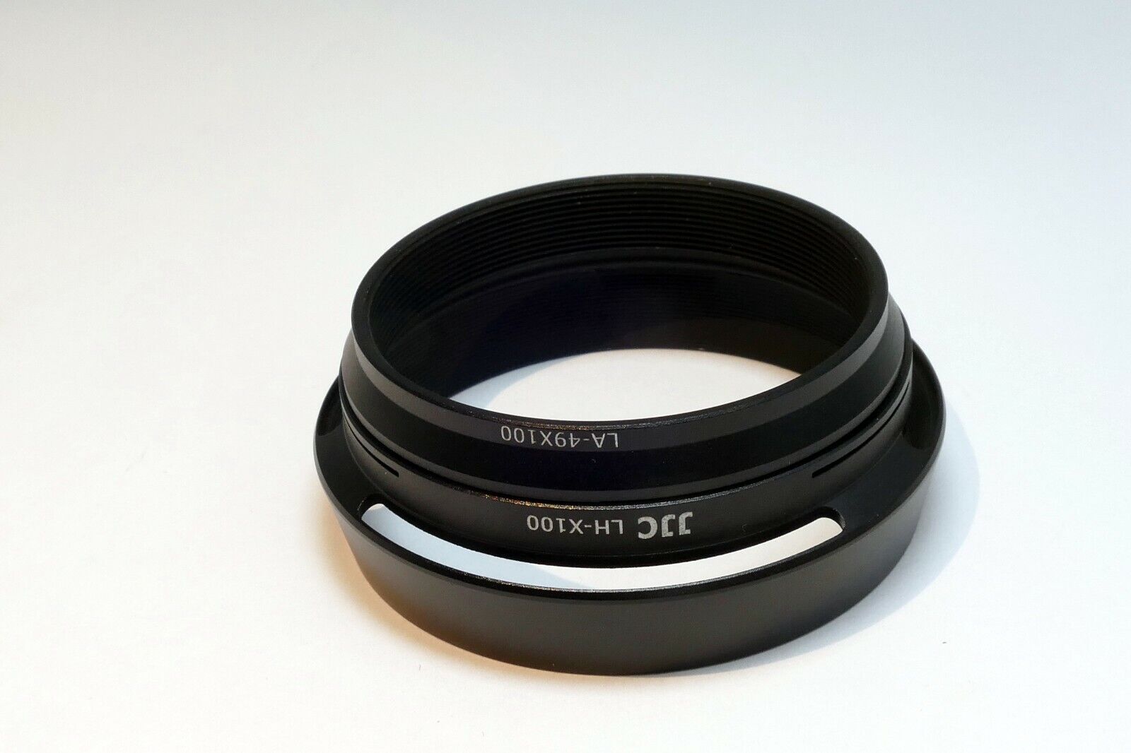 JJC LH-X100 Black Plastic Hood Fujinon Fujifilm X100 camera w/ 49X100 ring
