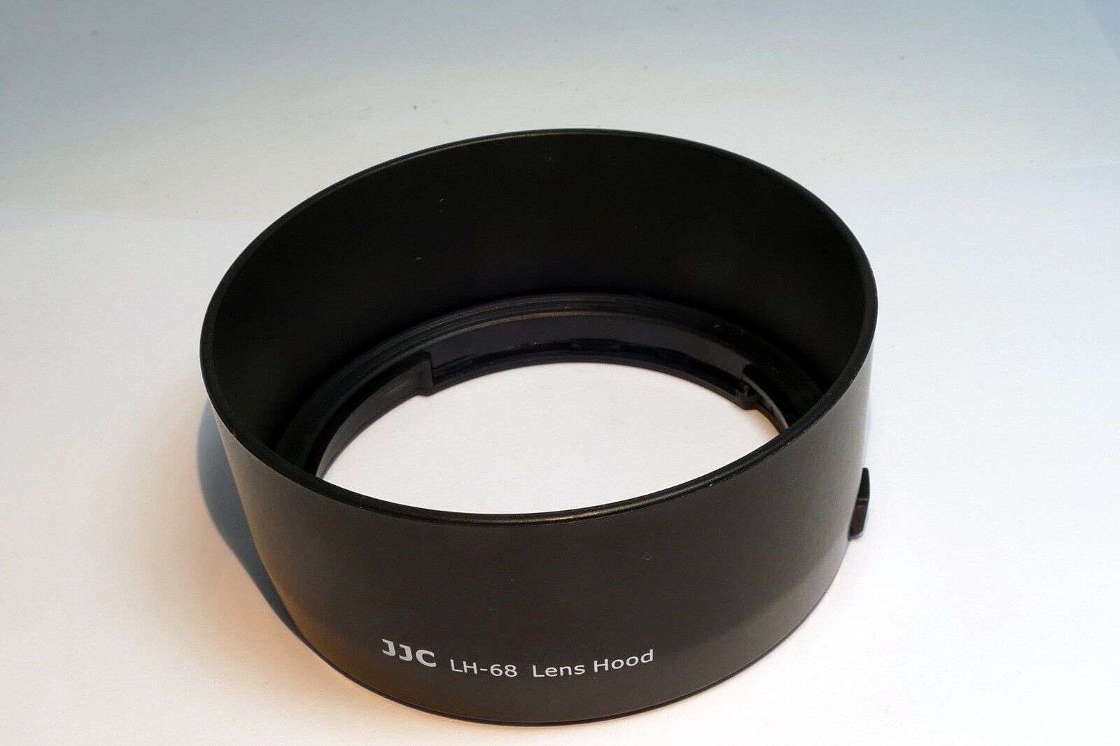 Replacement ES-68 Lens hood shade for  Canon EF 50mm f/1.8 STM (TWIST ON TYPE)