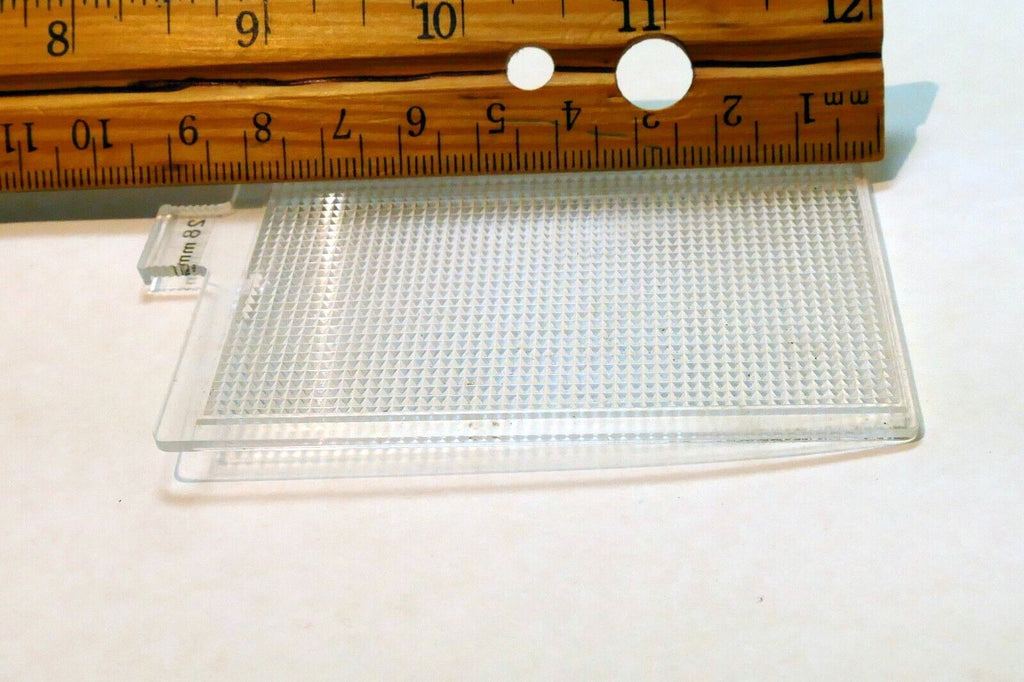 Vivitar 28mm Flash Wide Angle adapter for 285 diffuser