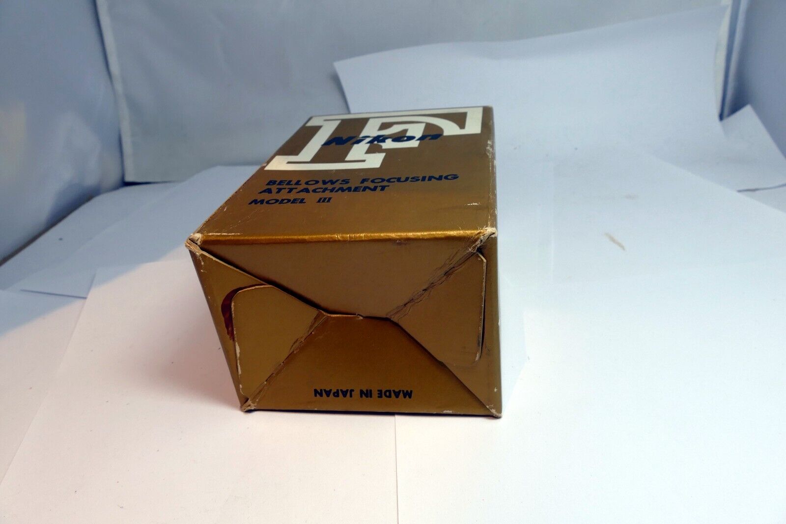 Empty Box for  Nikon Bellows Focusing Attachment Model III  ( an empty box only)