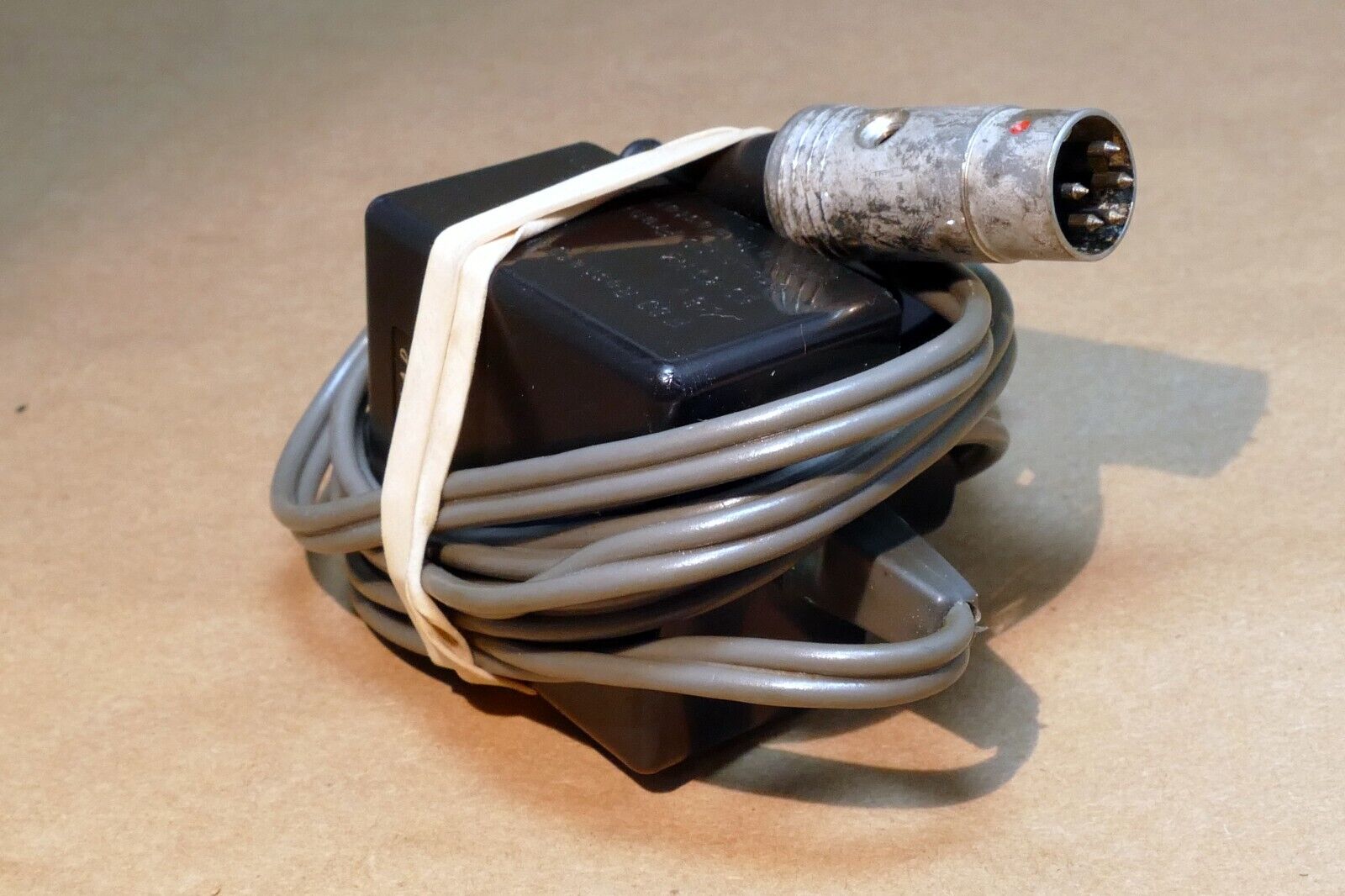 HASSELBLAD BATTERY CHARGER TYPE 1 FOR 500 EL CAMERAS VINTAGE OEM