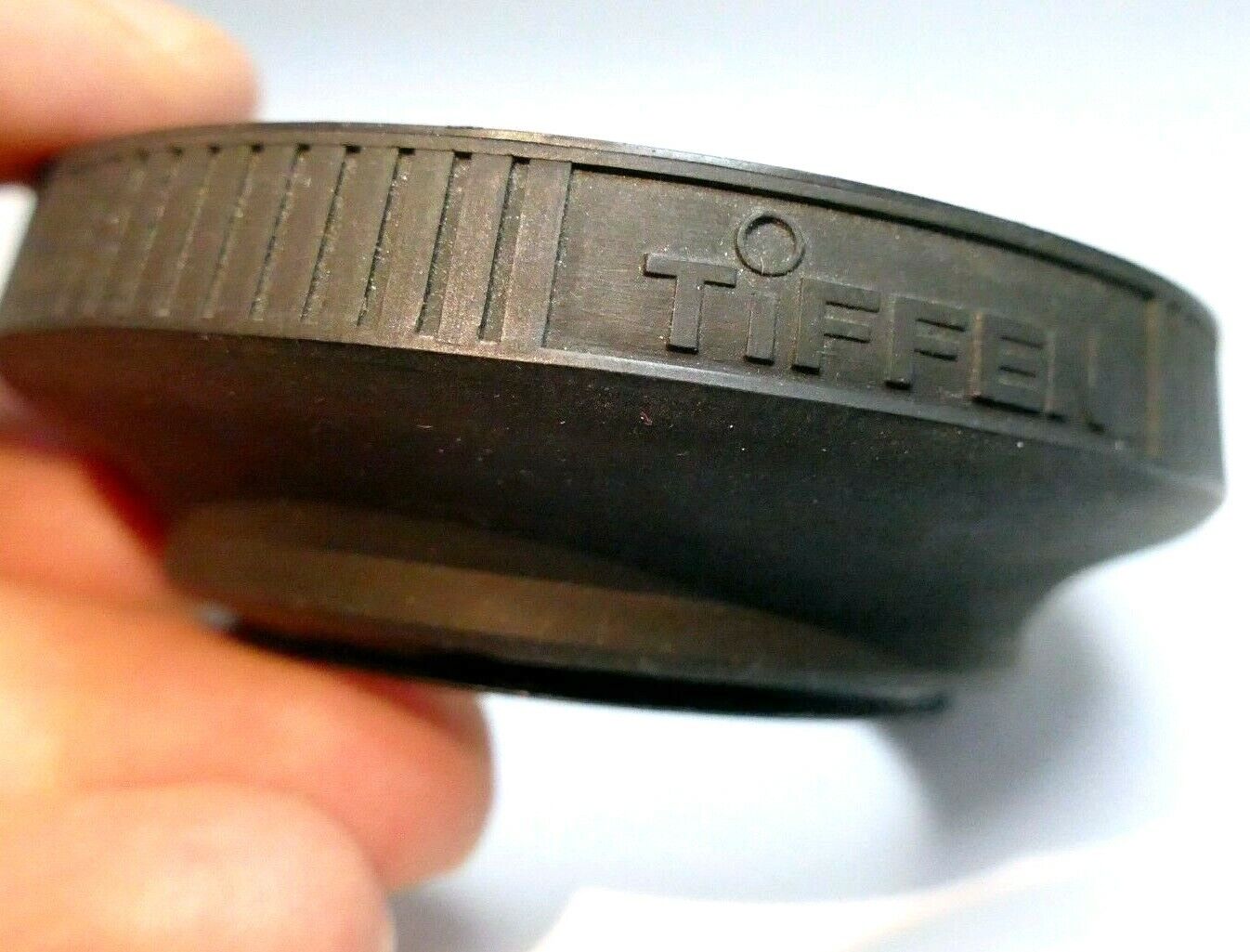 Tiffen Lens 52mm Rubber Hood shade 50mm f1.4