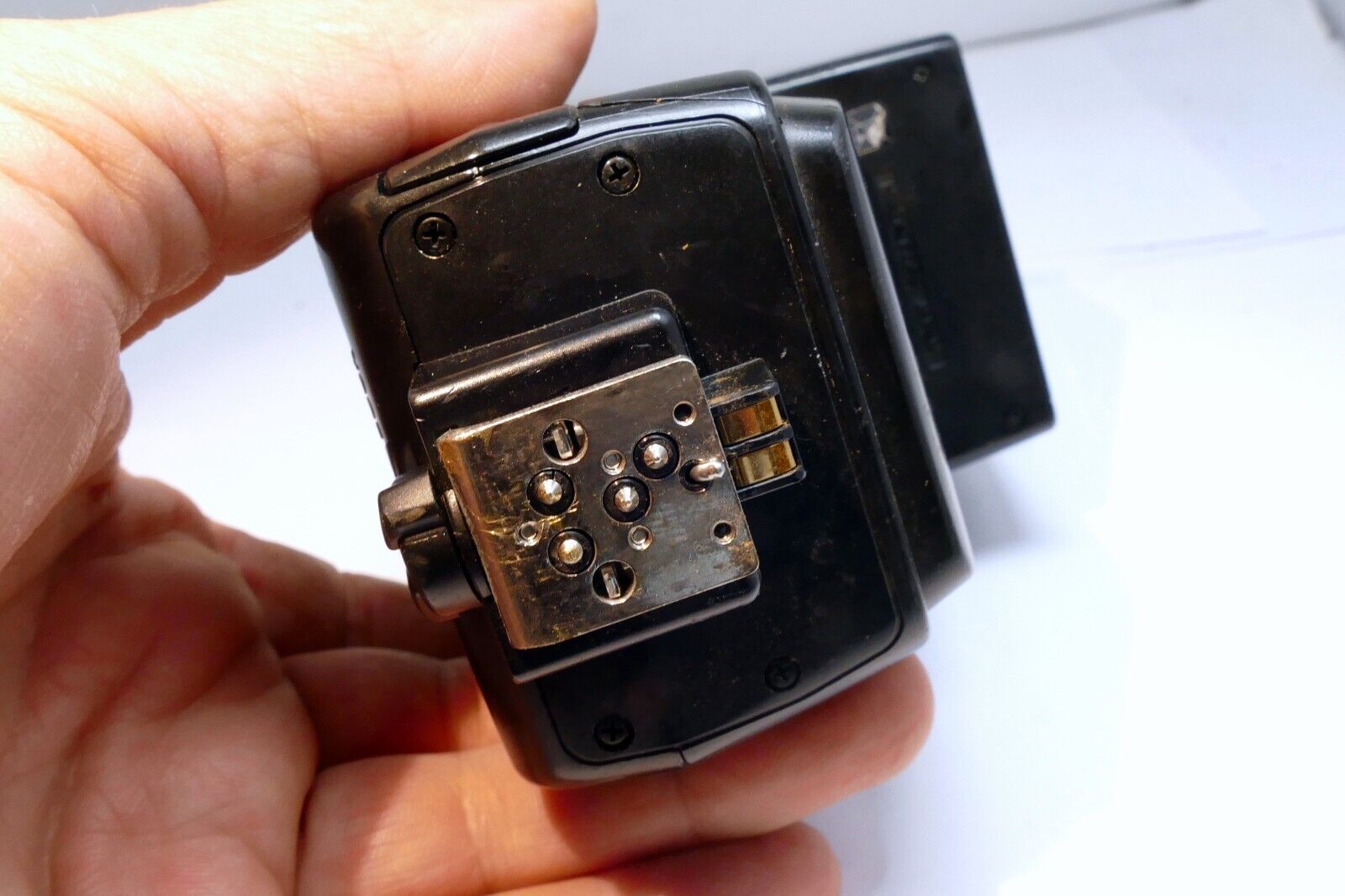 Nikon SB-600 Flash Shoe Mount for Nikon Digital SLR Cameras - PARTS AS IS