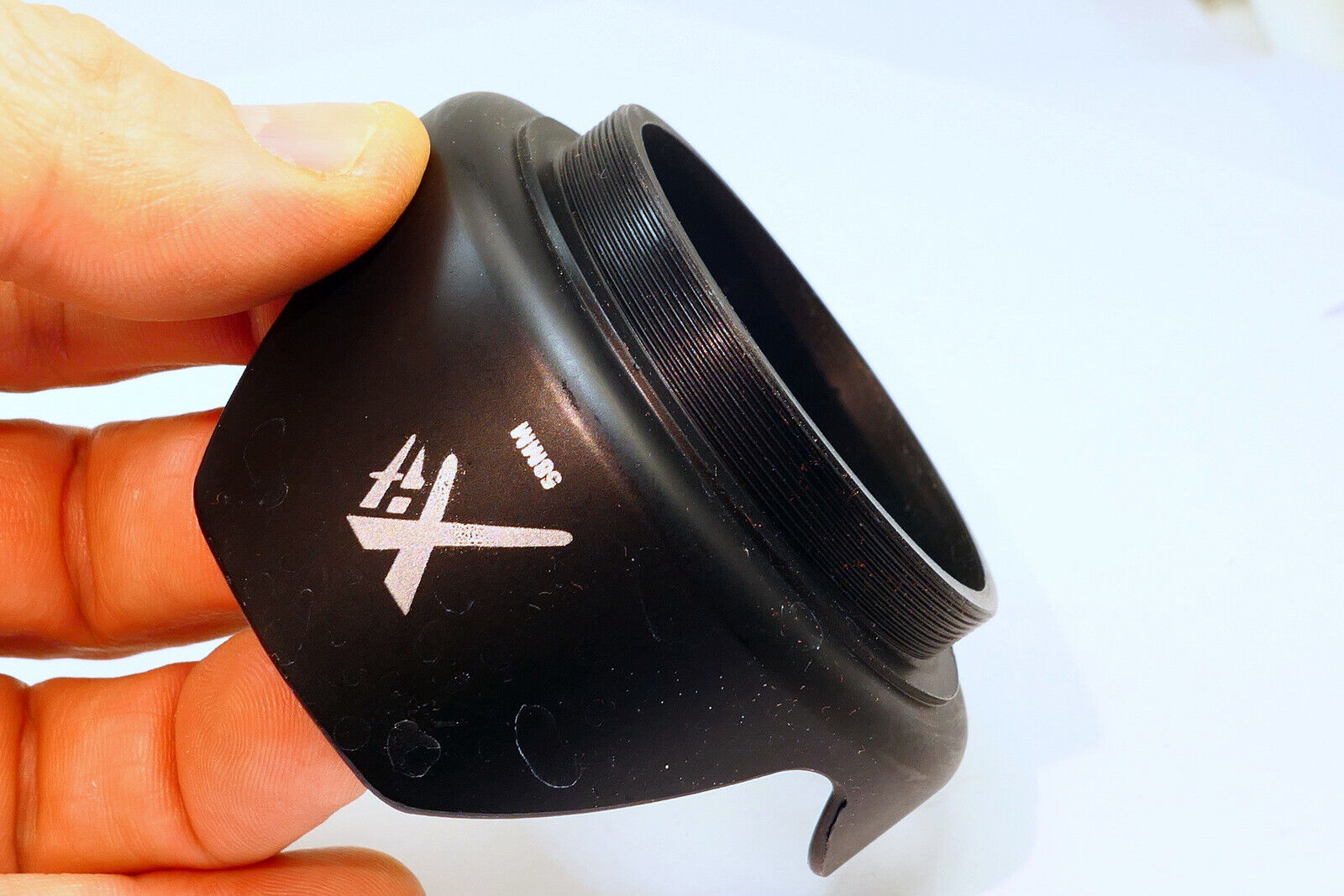 58mm Lens Hood Shade screw in plastic petal flower shaped missing retaining ring