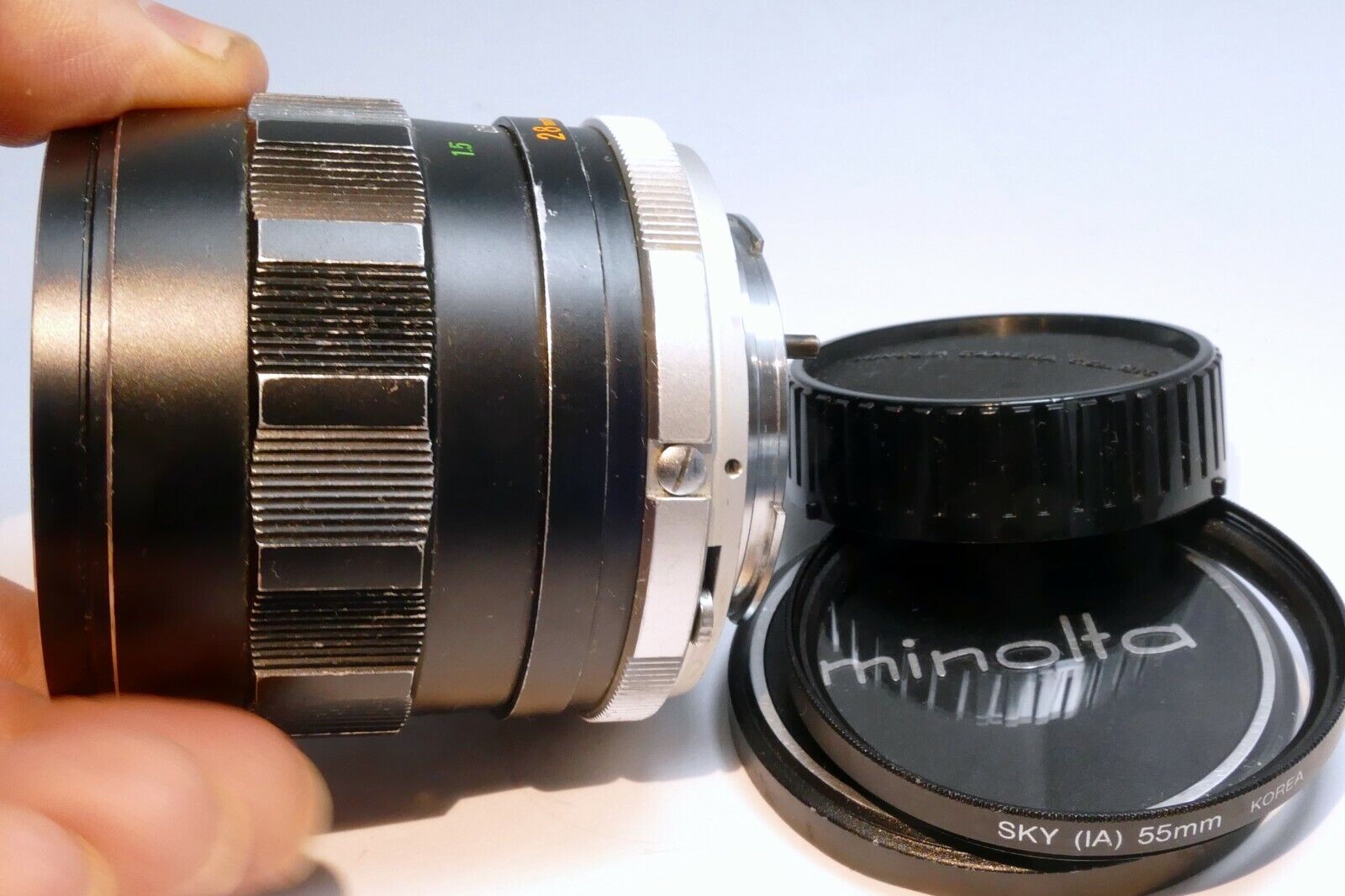 Minolta 28mm f2.5 Lens manual Focus MC W Rokkor- SI ( slow aperture, and dust )