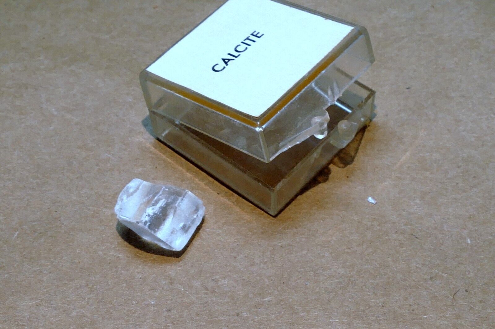 1cm Clear Calcite Raw Crystal for microscope