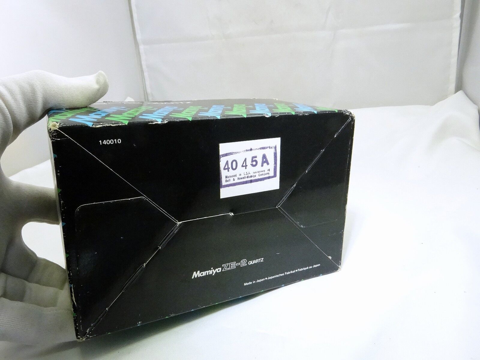 Empty box for Mamiya ZE-2 35mm Camera body