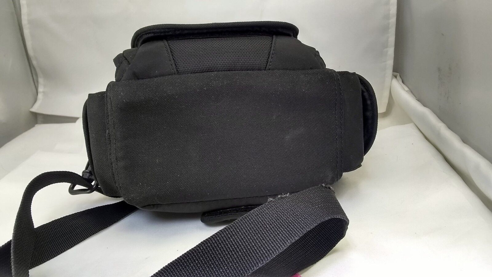 LowePro  125 Compact Camera Case with Strap Sony Panasonic Digital HD MiniDV