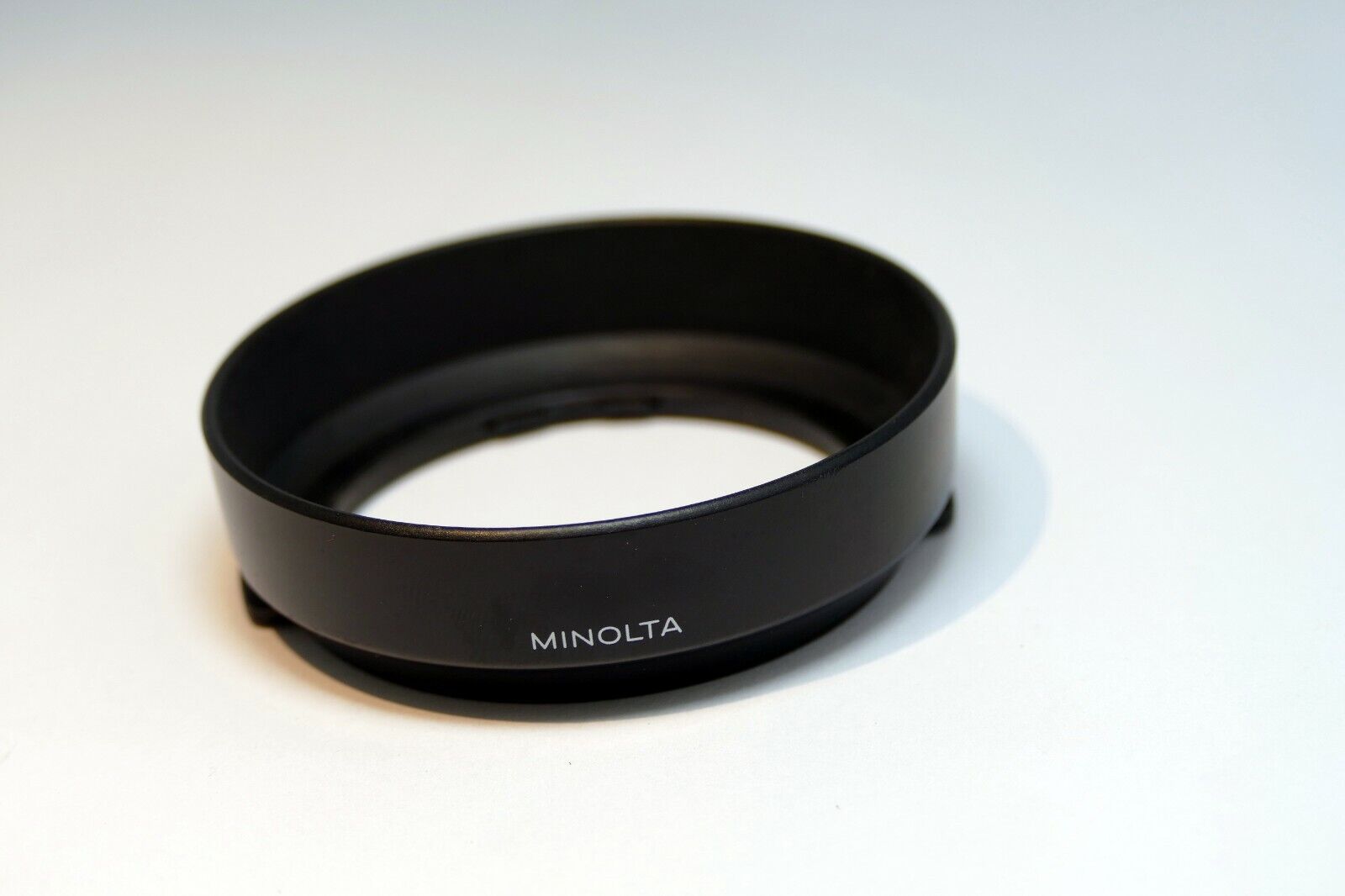 Minolta Maxxum A 35-70mm f4 AF Lens Hood  genuine OEM