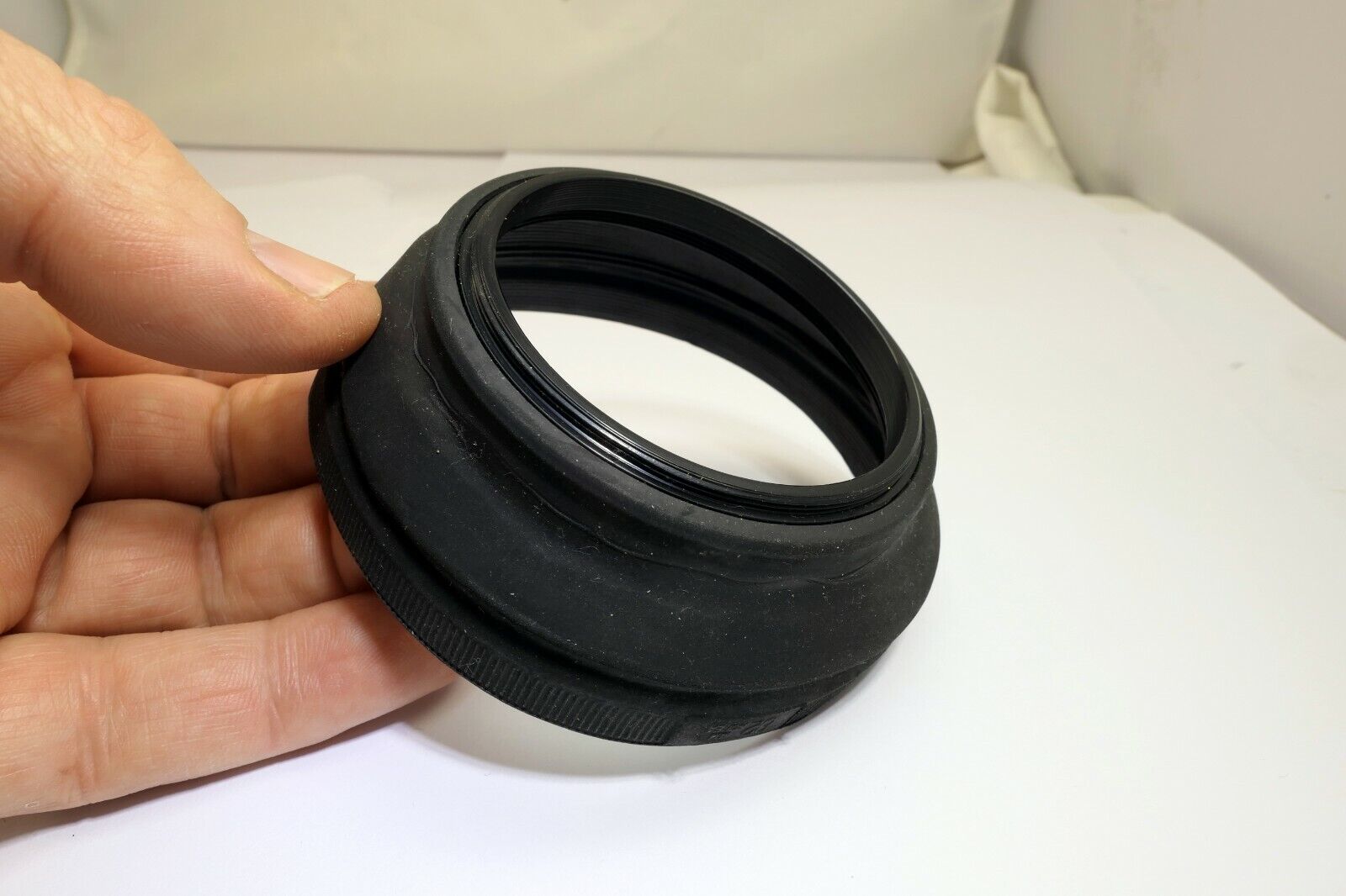 62mm Lens Hood Shade Collapsible Rubber double threaded screw in type vintage